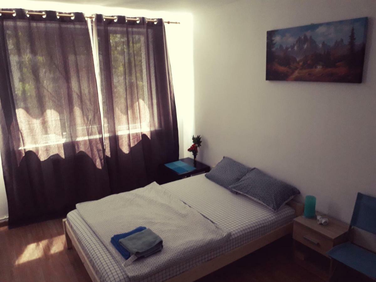 Iasi City Break Rooms Εξωτερικό φωτογραφία