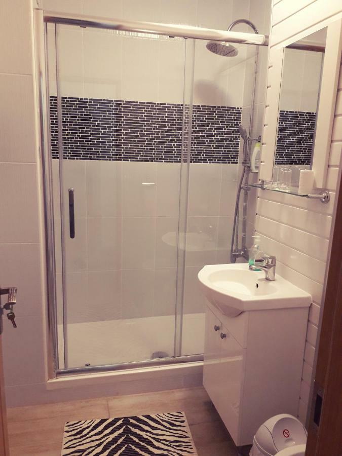 Iasi City Break Rooms Εξωτερικό φωτογραφία